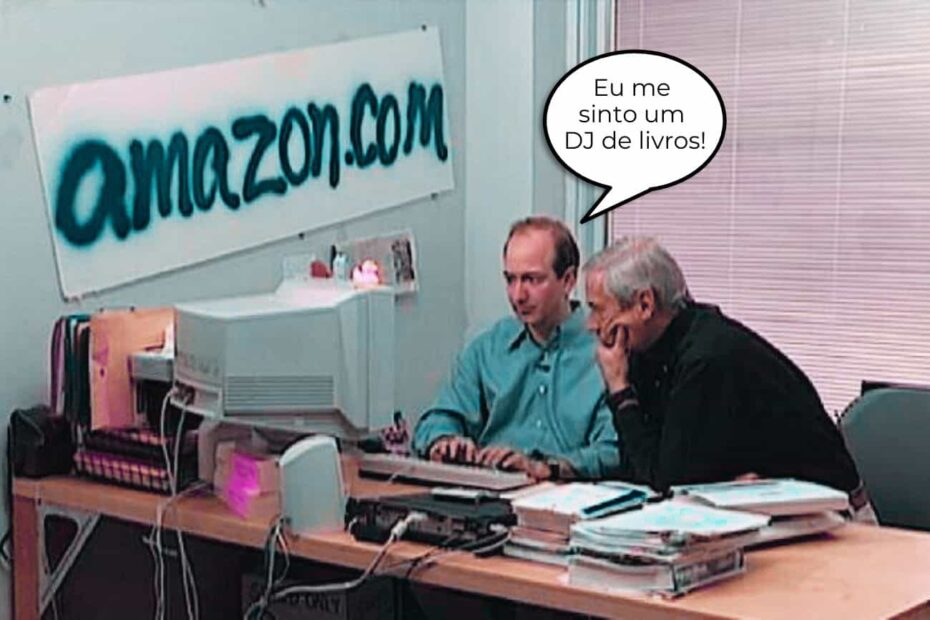 Foto do primeiro escritório da Amazon com o fundador em um computador antigo