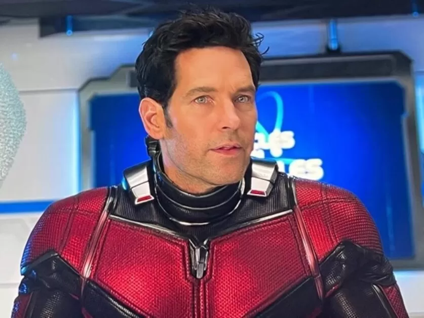 Tanajuras, as formigas comestíveis Homem Formiga pensativo com as tanajuras