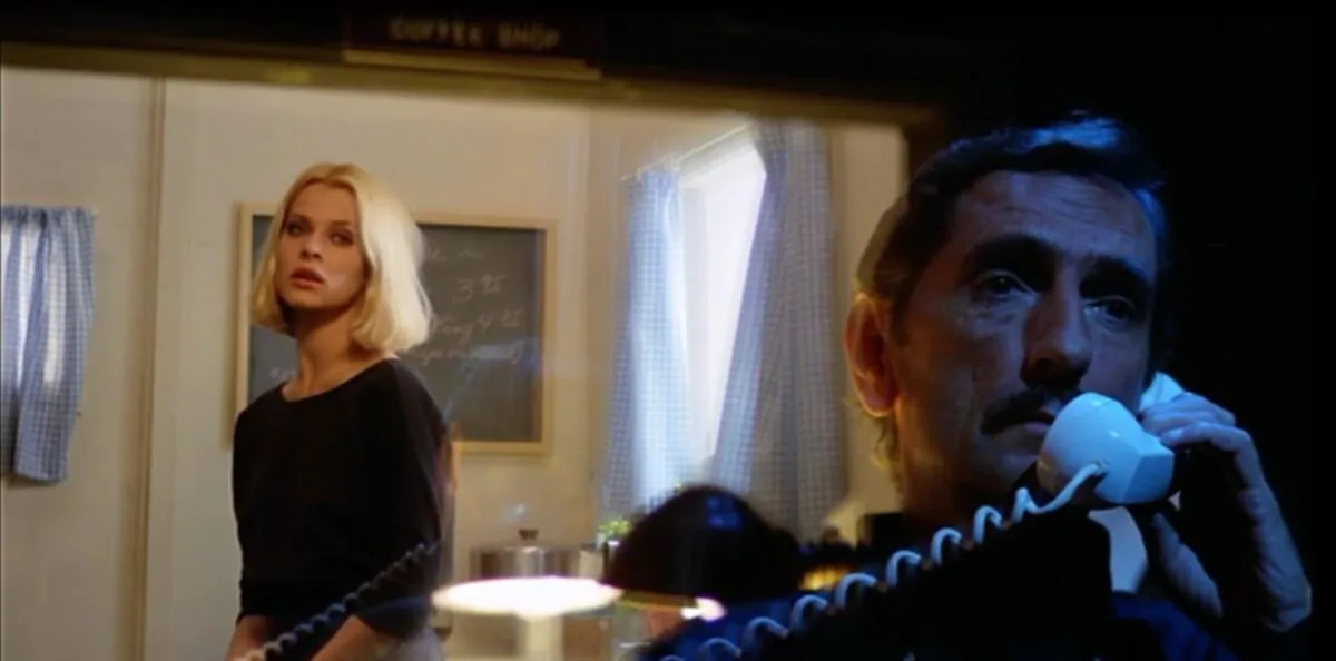 Travis, protagonista do filme Paris, Texas com direção de Wim Wenders