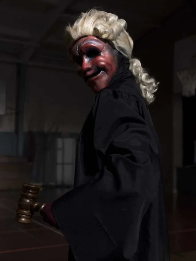 O filme Founders Days estreia em agosto nos cinemas.